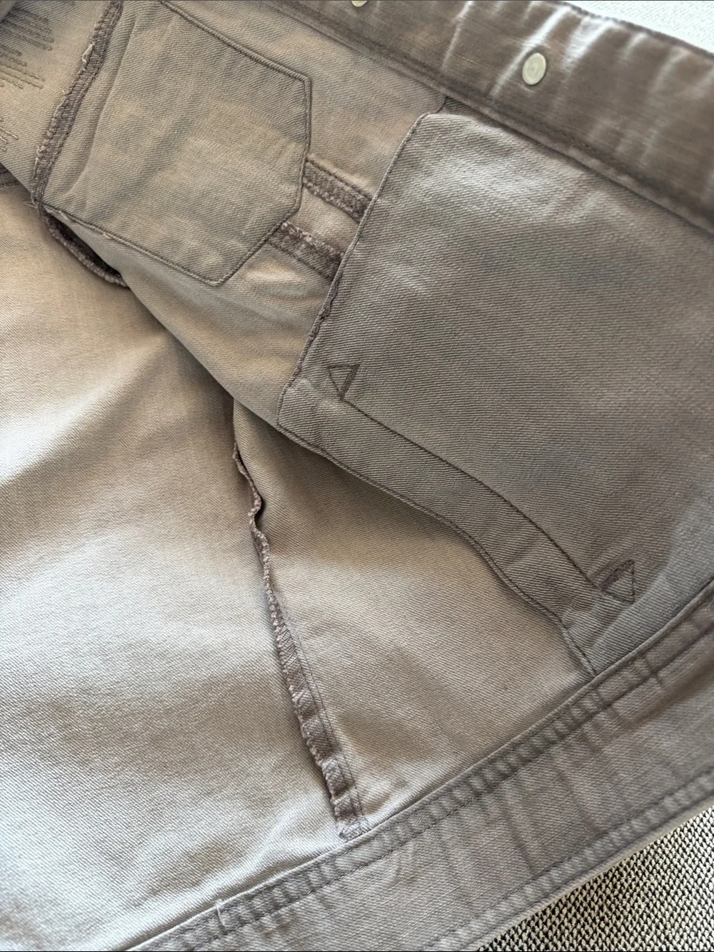 Chico's Soft Light Gray Denim Jacket Sequins Cascading Accent sz 1